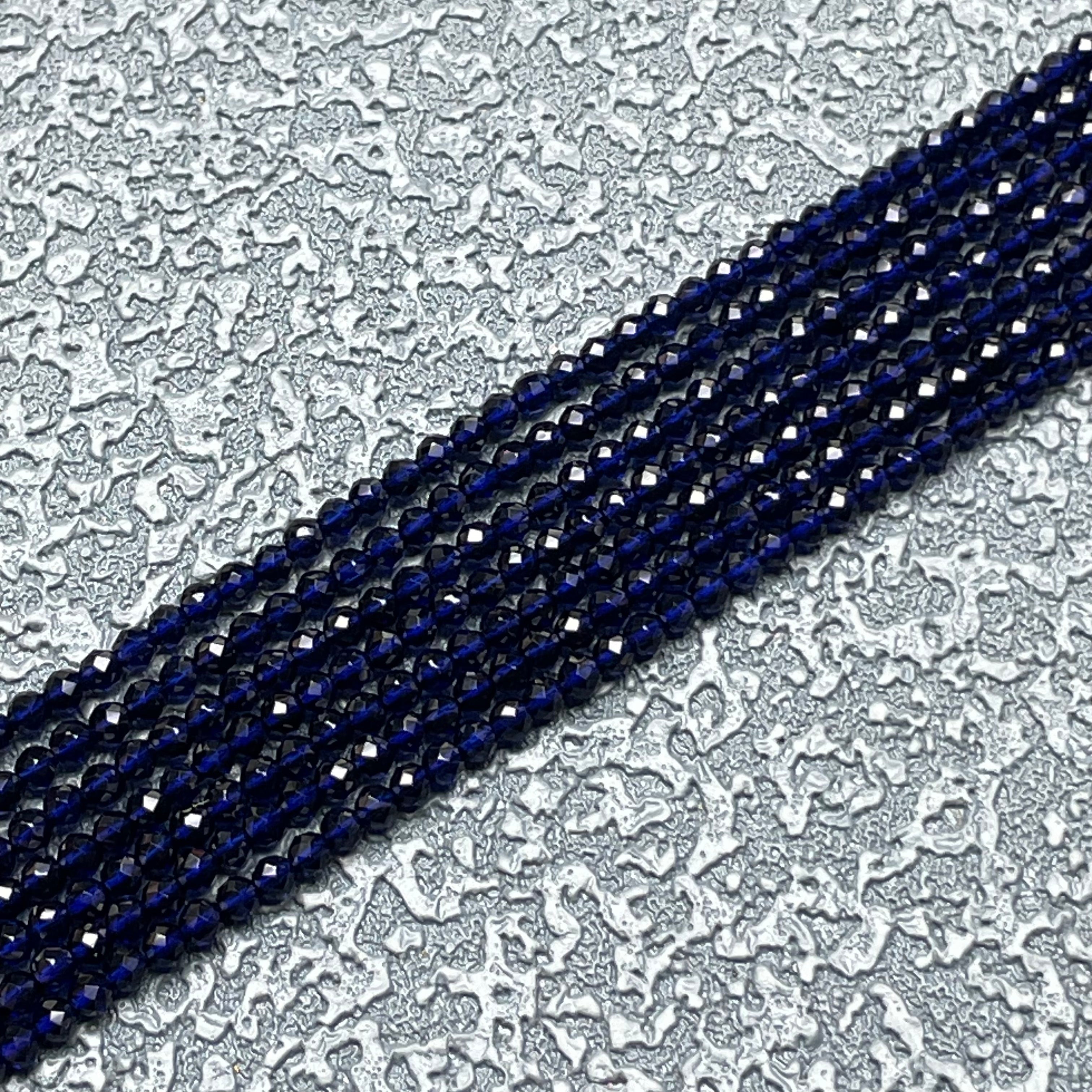 Various spinel long strands