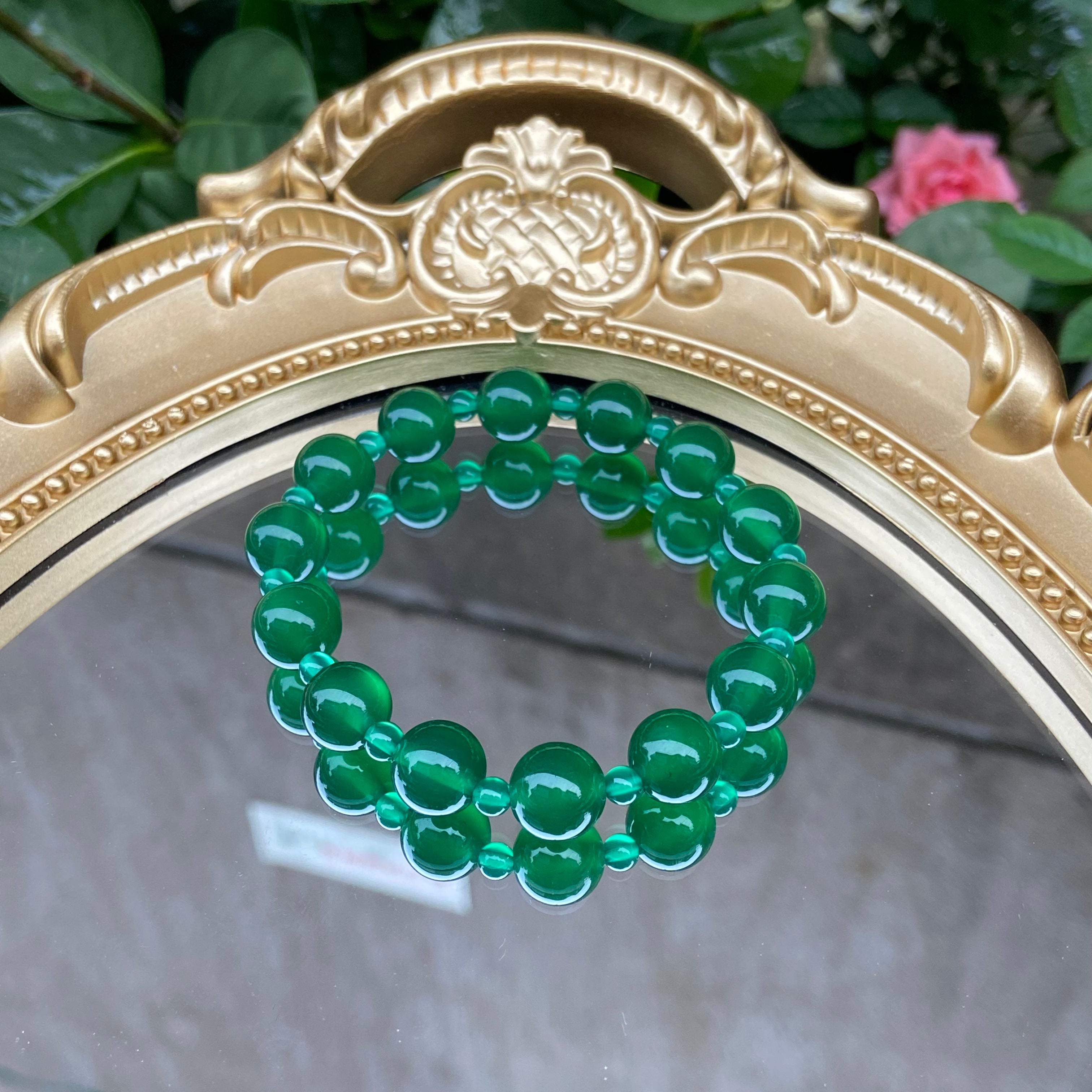Handmade Green Agate Bracelet with Mixed-Size Beads - Original Artisan Design for Fresh Daily Style