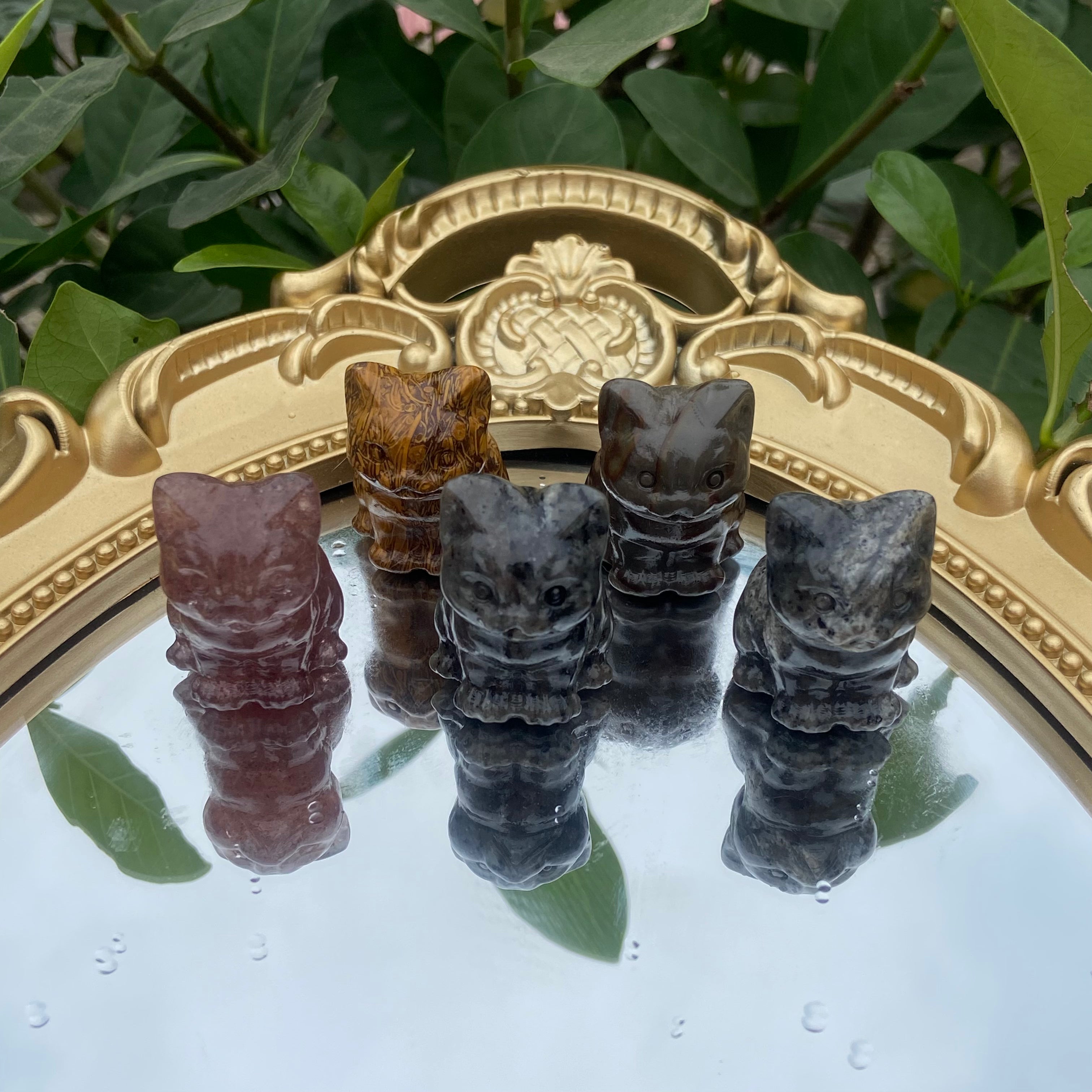 3cm Tiny Cat Sculpture, Genuine Crystal Carving, Cute Kitty Figurine for Home Desk Decor