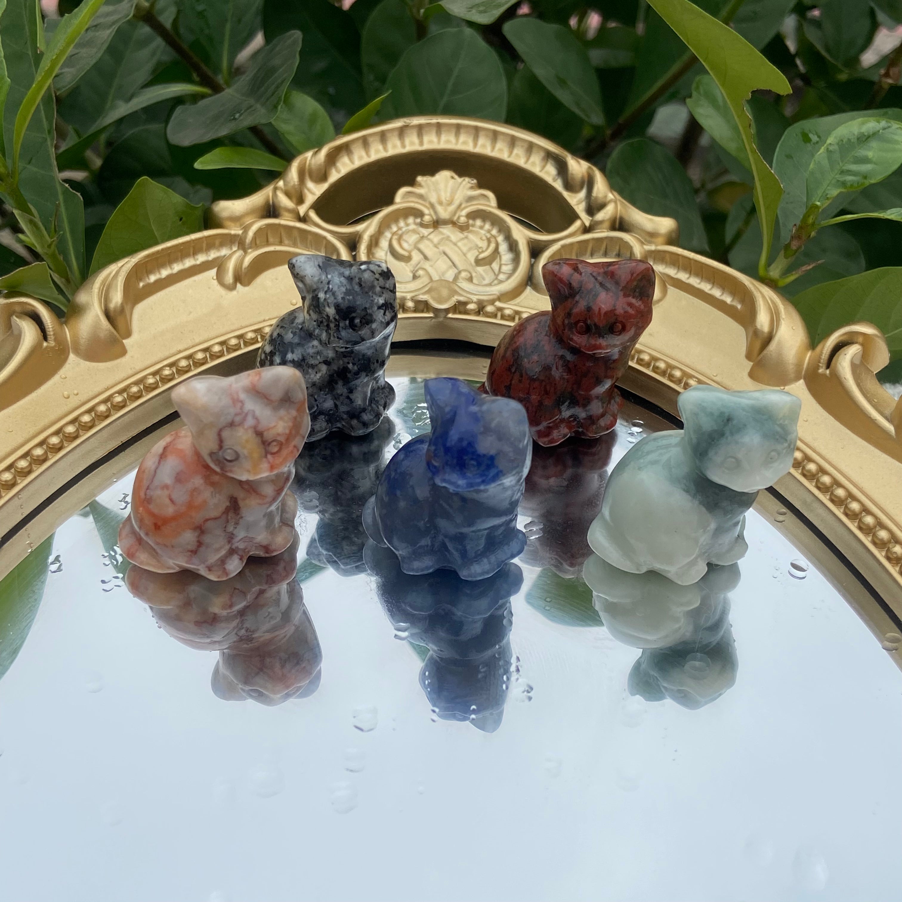 Hand-Carved Natural Crystal Cat Miniature (3cm) - Crystal Animal Statue for Collection & Gift