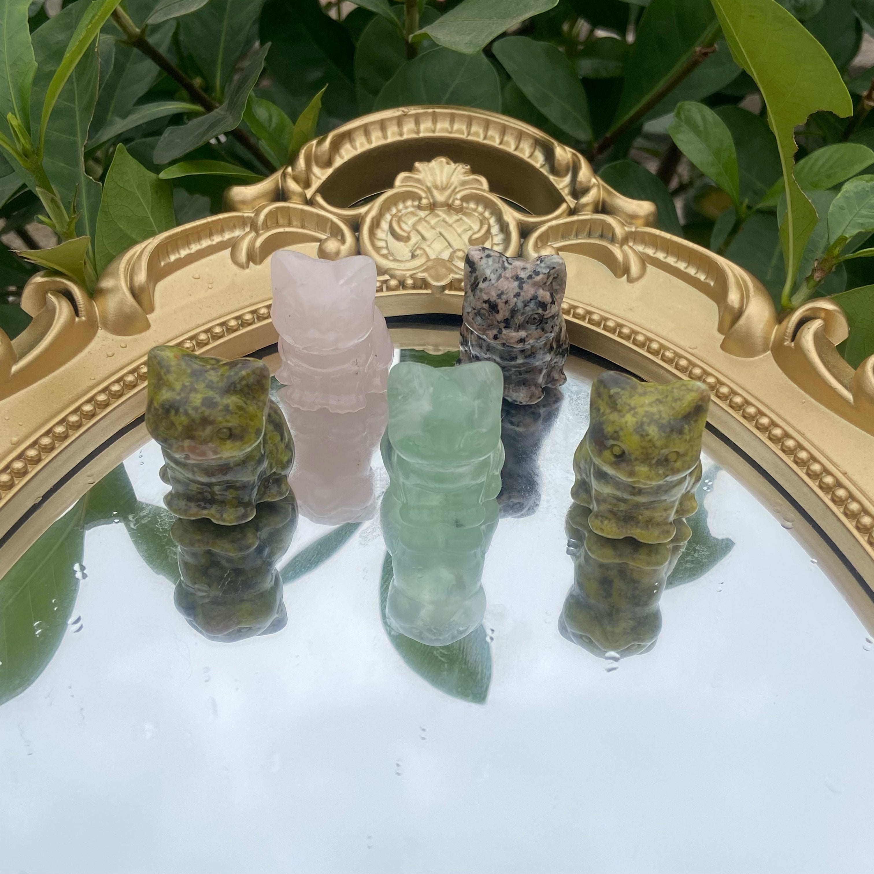 3cm Tiny Cat Sculpture, Genuine Crystal Carving, Cute Kitty Figurine for Home Desk Decor