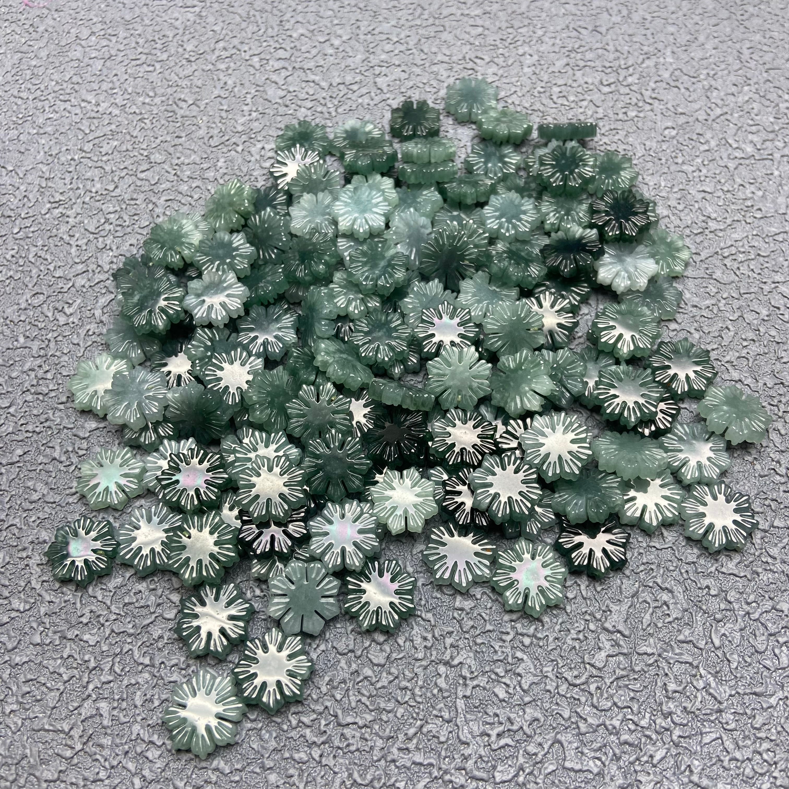 Burma jade sun flower pendant
