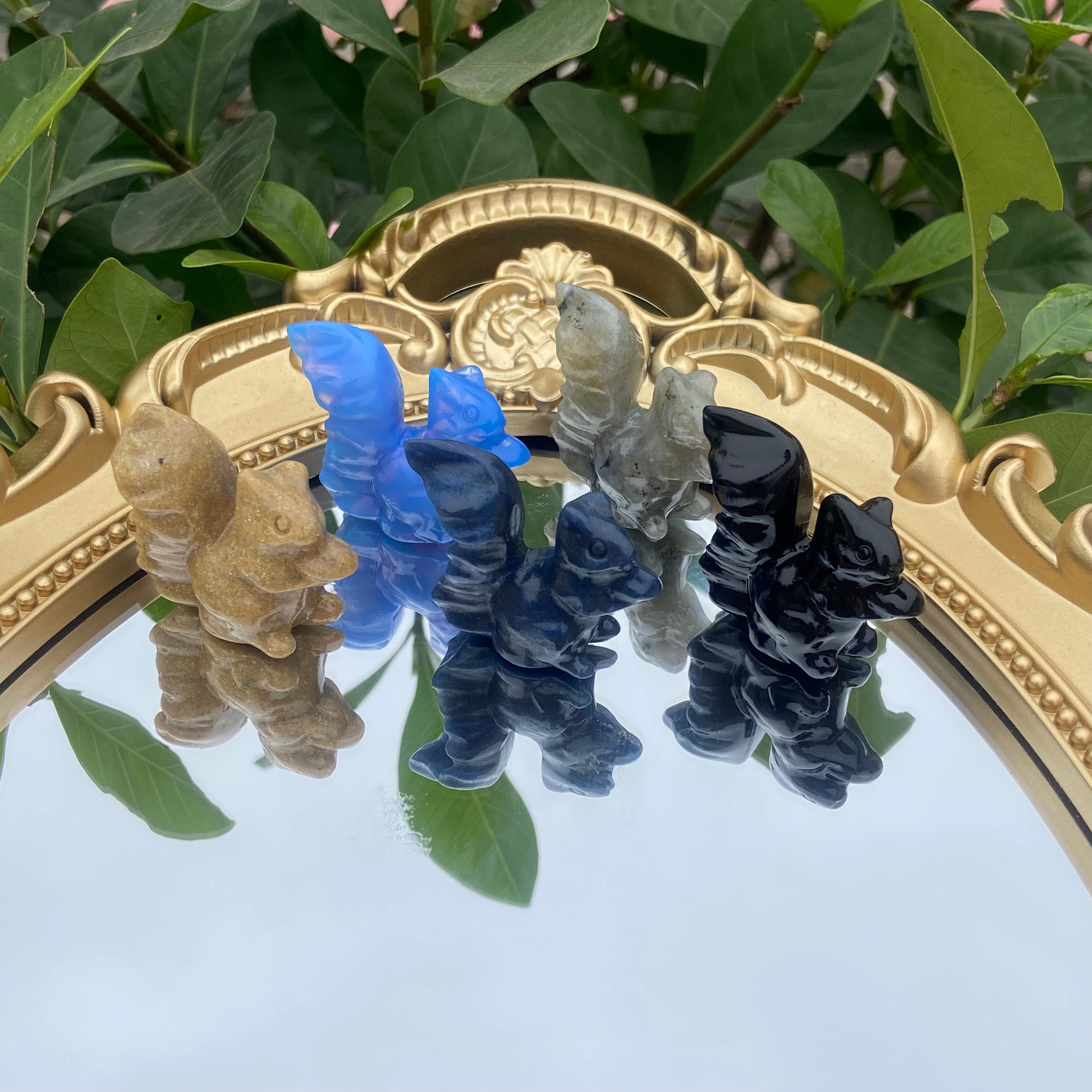 Natural Crystal Squirrel Figurine - 3cm Mini Carved Squirrel Statue, Handcrafted Crystal Animal Decoration