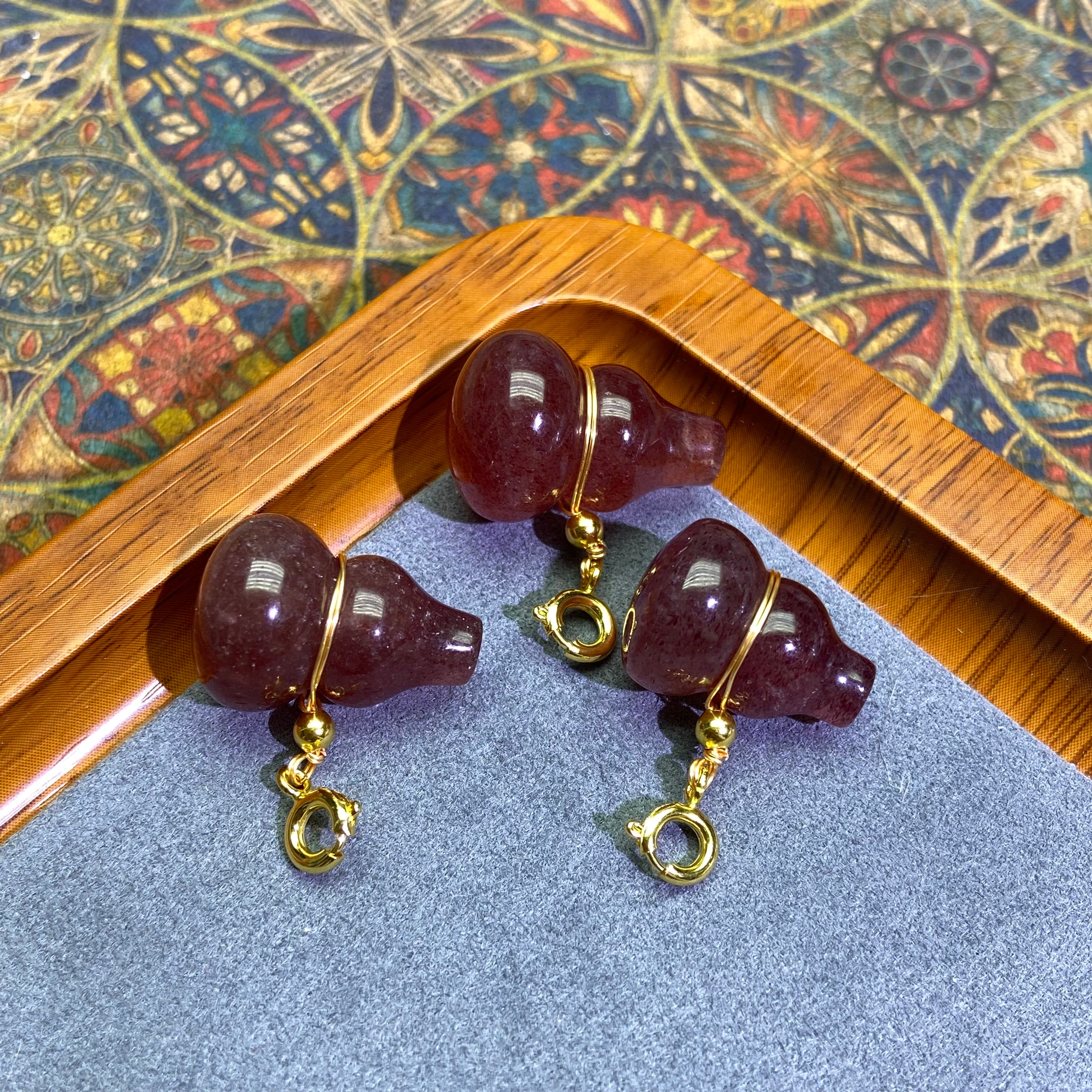 trawberry Quartz Gourd Phone Accessory - Cute Crystal Phone Charm for Luck & Style