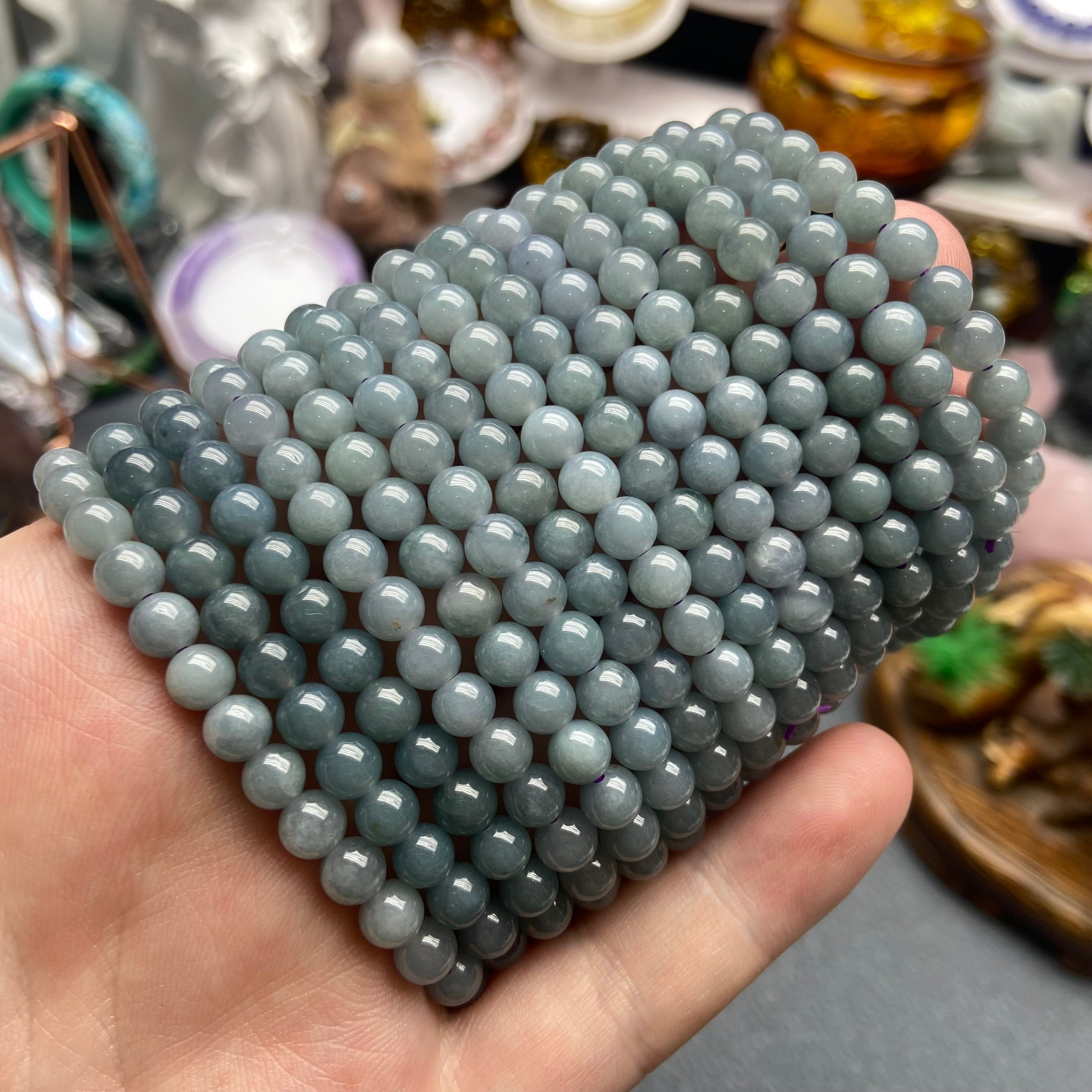 Burmese Jadeite Bracelet: Polished Beads for Everyday Elegance