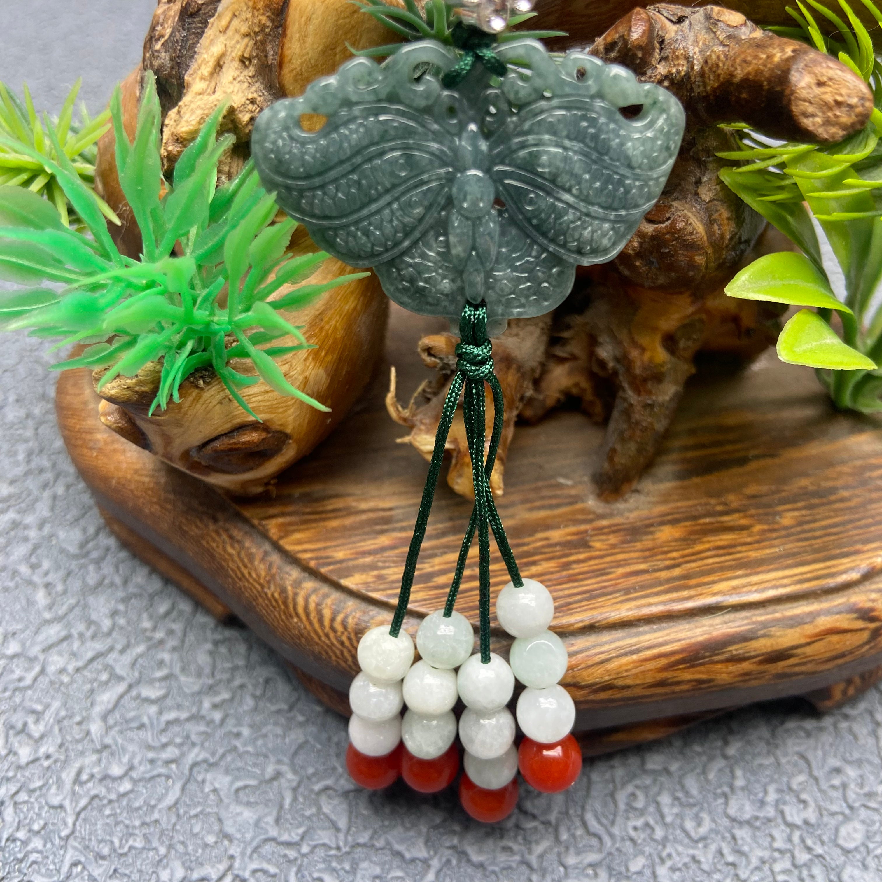 Burmese Jadeite Butterfly Phone Charm – Grace on Your Wrist, Blessings in Every Glance
