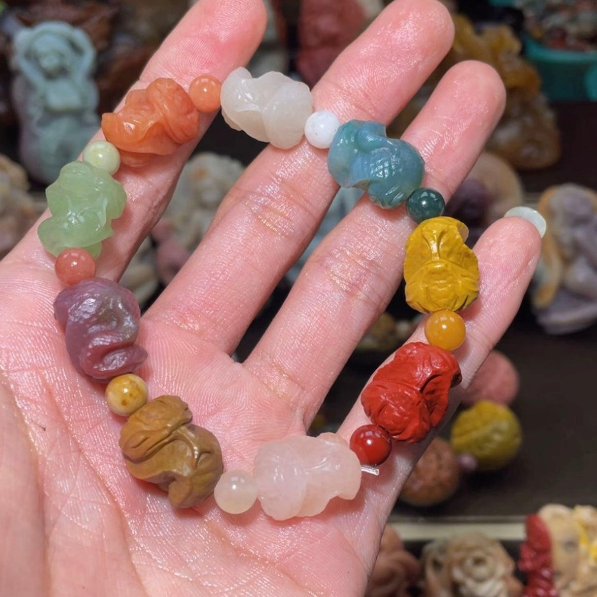 Colorfui a la shan agate carved bracelets