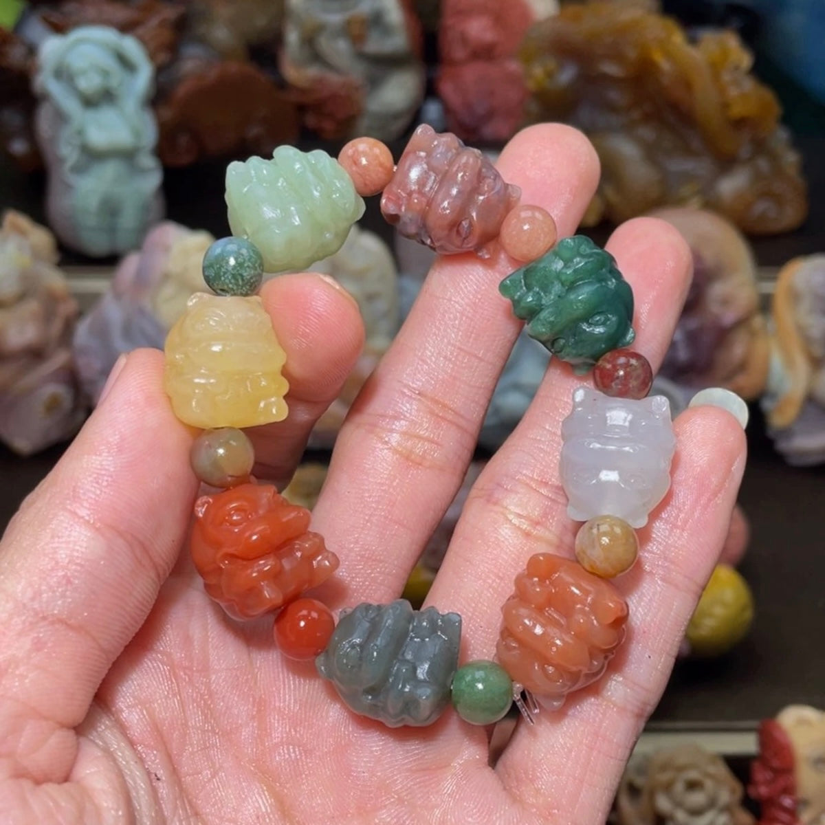 Colorfui a la shan agate carved bracelets