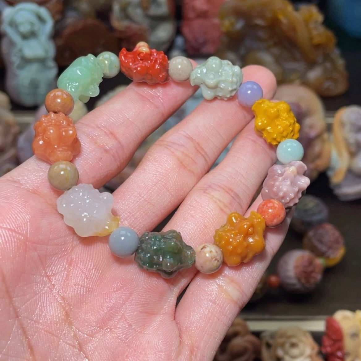 Colorfui a la shan agate carved bracelets
