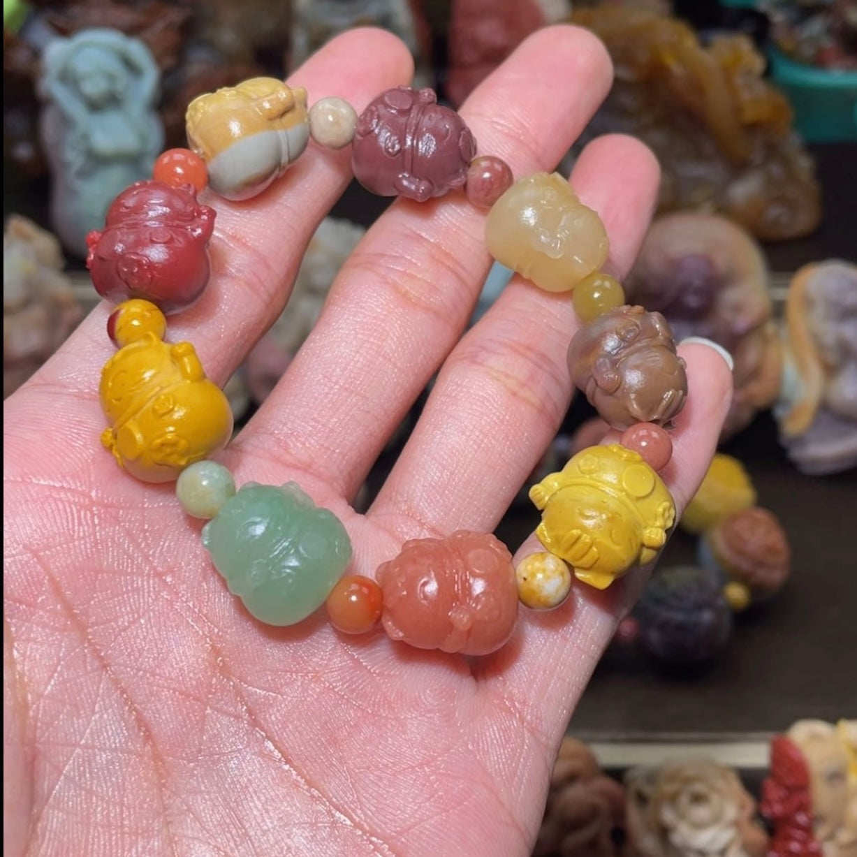 Colorfui a la shan agate carved bracelets
