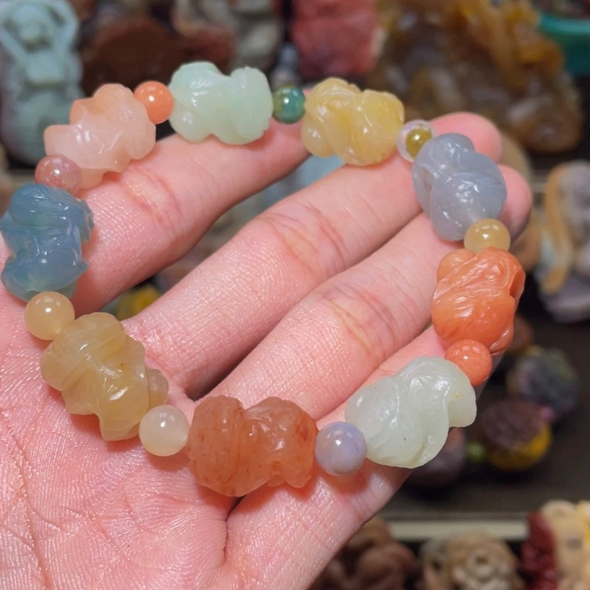 Colorfui a la shan agate carved bracelets