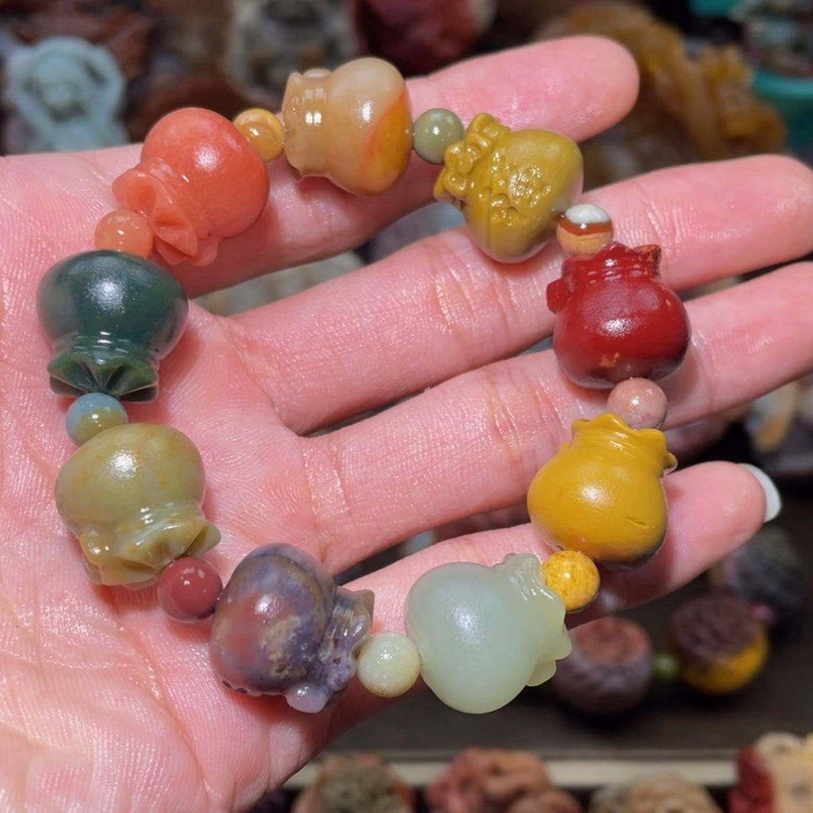 Colorfui a la shan agate carved bracelets