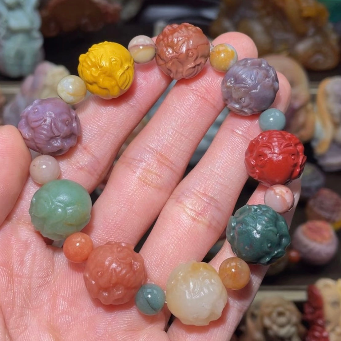 Colorfui a la shan agate carved bracelets