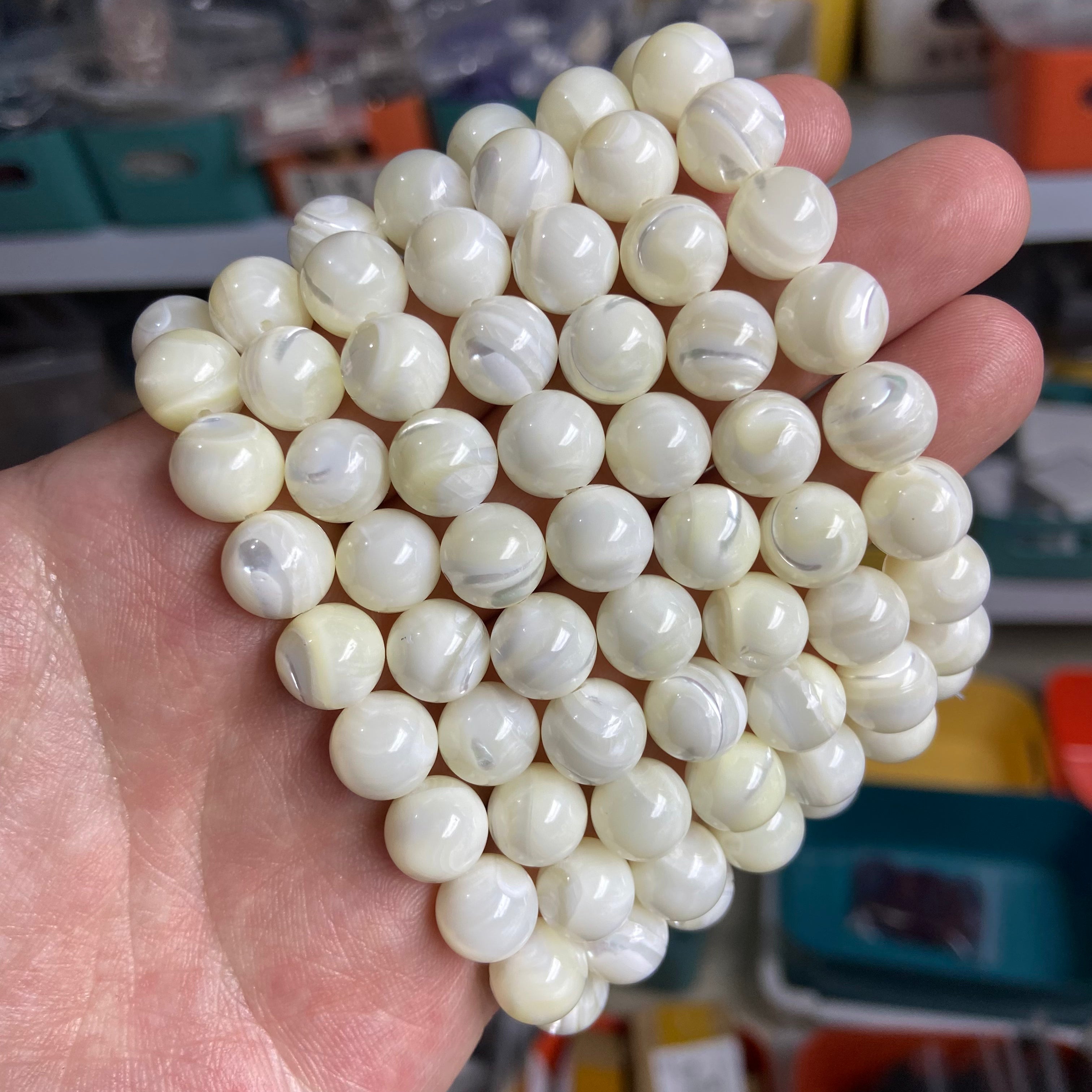 Natural White Shell Round Bead Bracelet - Handcrafted Ocean-Inspired Jewelry for Daily Wear