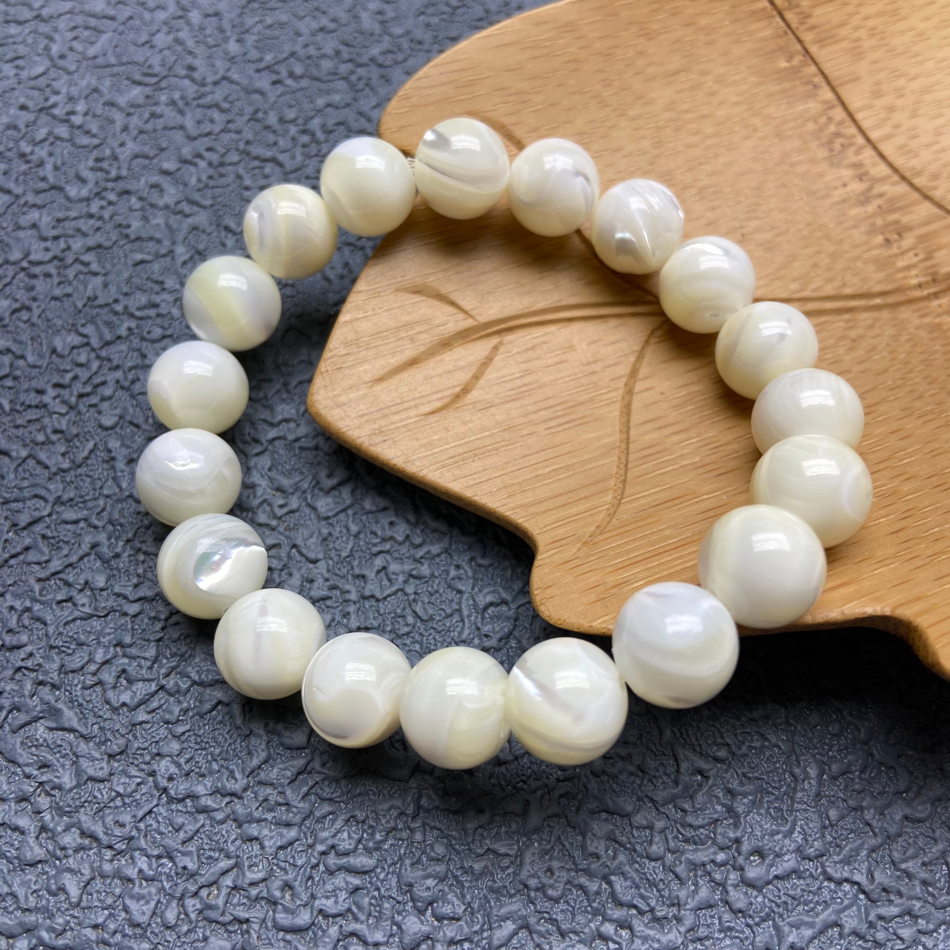 Natural White Shell Round Bead Bracelet - Handcrafted Ocean-Inspired Jewelry for Daily Wear