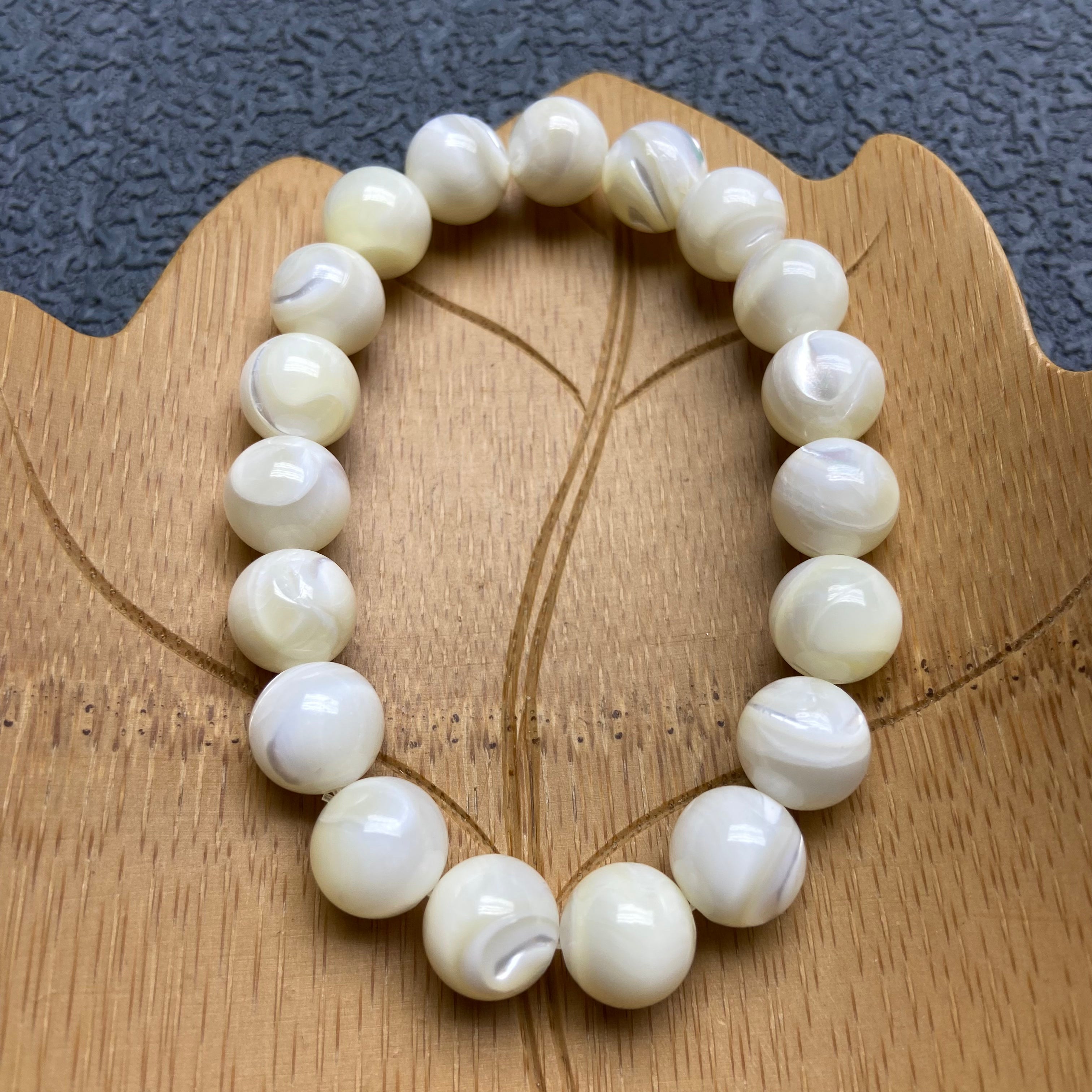 Natural White Shell Round Bead Bracelet - Handcrafted Ocean-Inspired Jewelry for Daily Wear