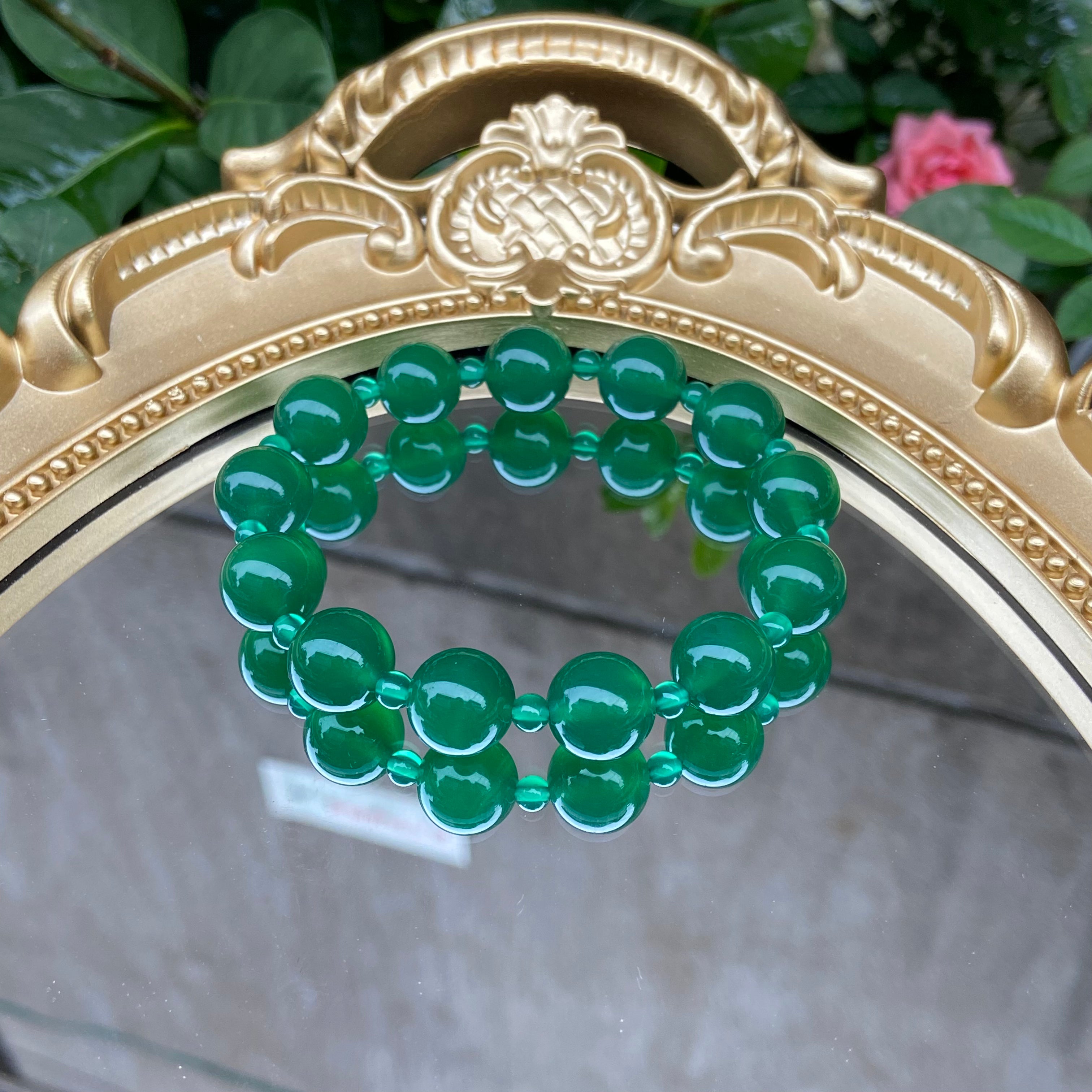 Handmade Green Agate Bracelet with Mixed-Size Beads - Original Artisan Design for Fresh Daily Style