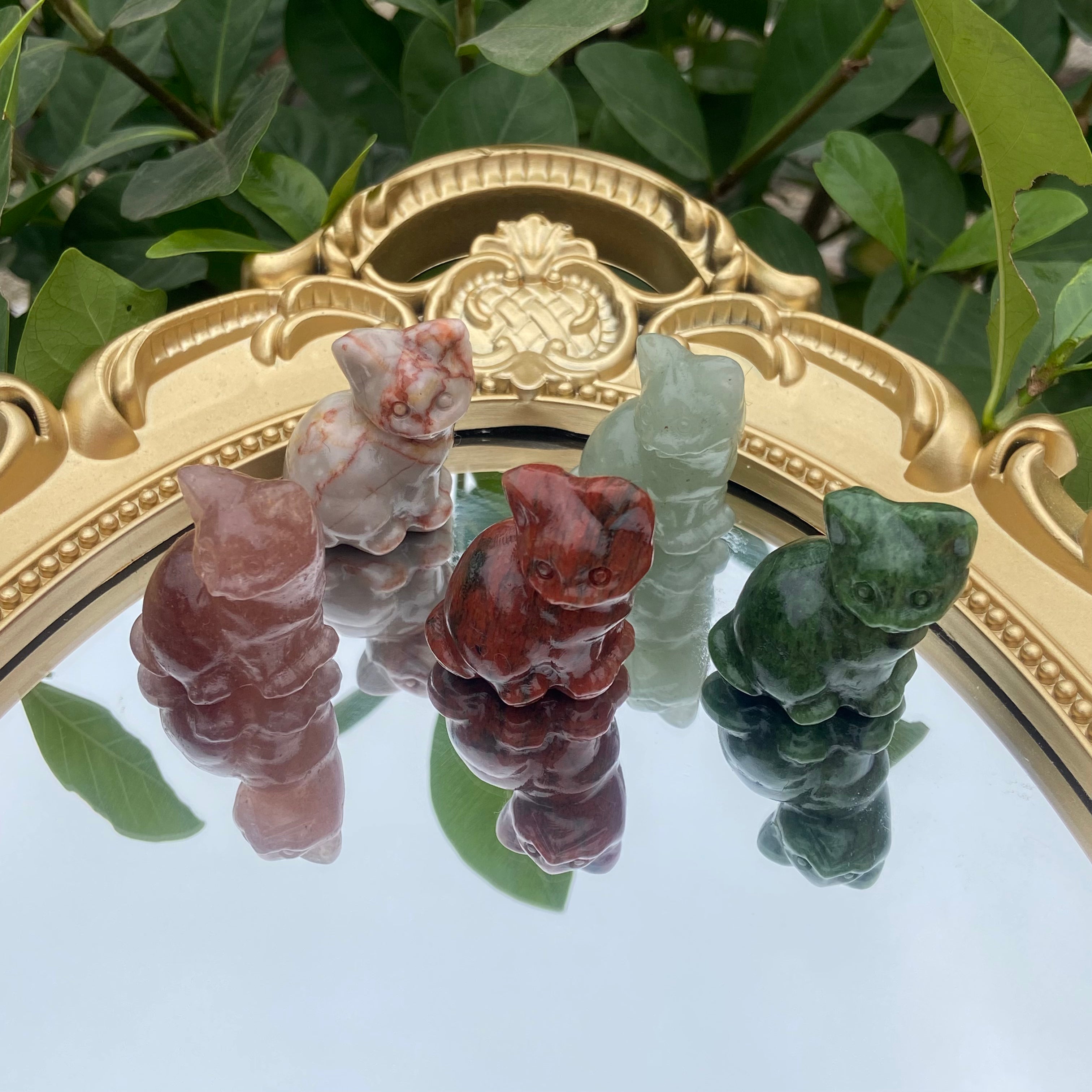 Hand-Carved Natural Crystal Cat Miniature (3cm) - Crystal Animal Statue for Collection & Gift