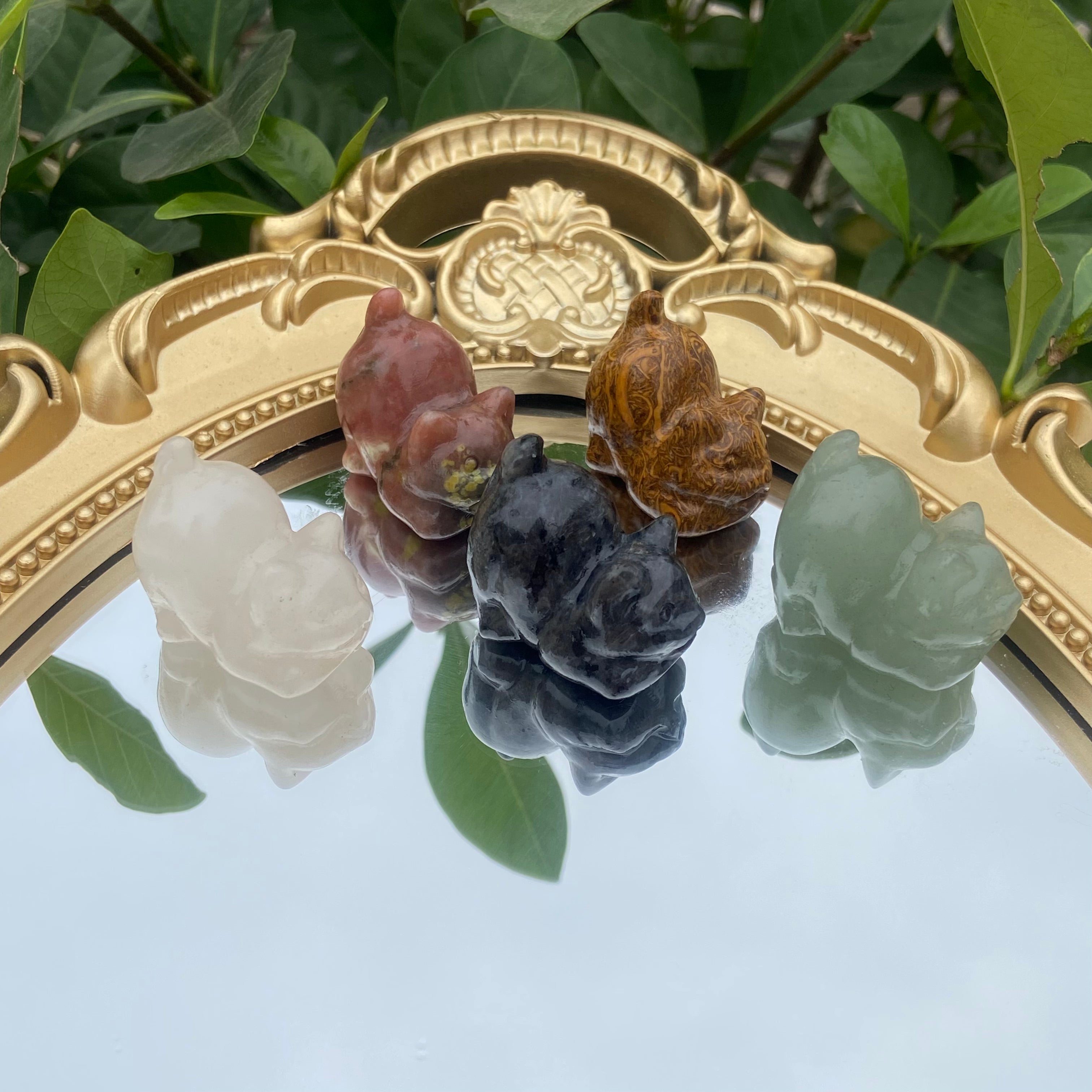 Mini Crystal Cat Figurine 3cm - Authentic Crystal Carving, Kitty Decor for Shelf & Tabletop