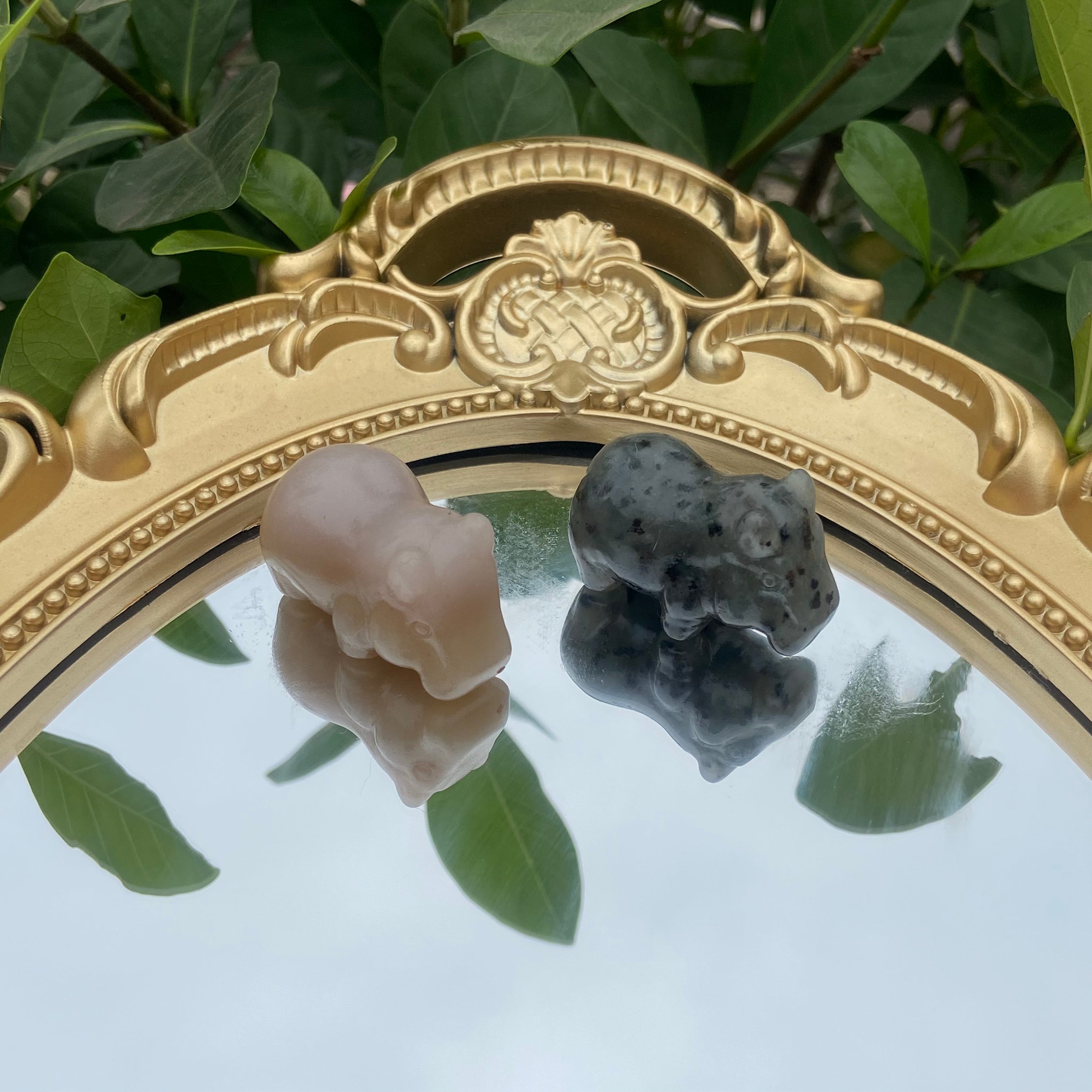 Tiny Hippo Carvings (3cm) - Diverse Textures, Cute Collectibles