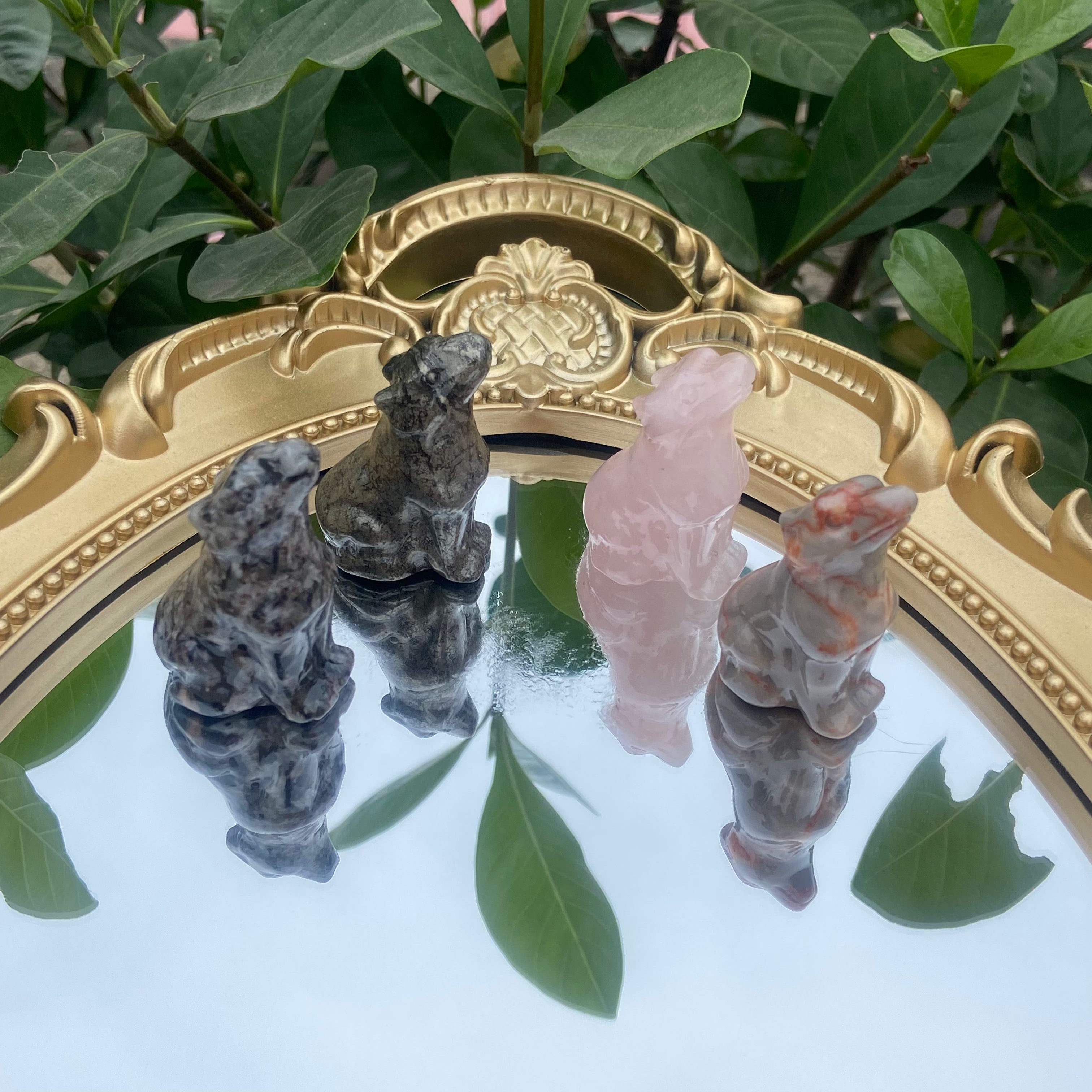 Natural Crystal Wolf Figurine - 3cm Mini Carved Wolf Statue, Handcrafted Crystal Animal Decoration