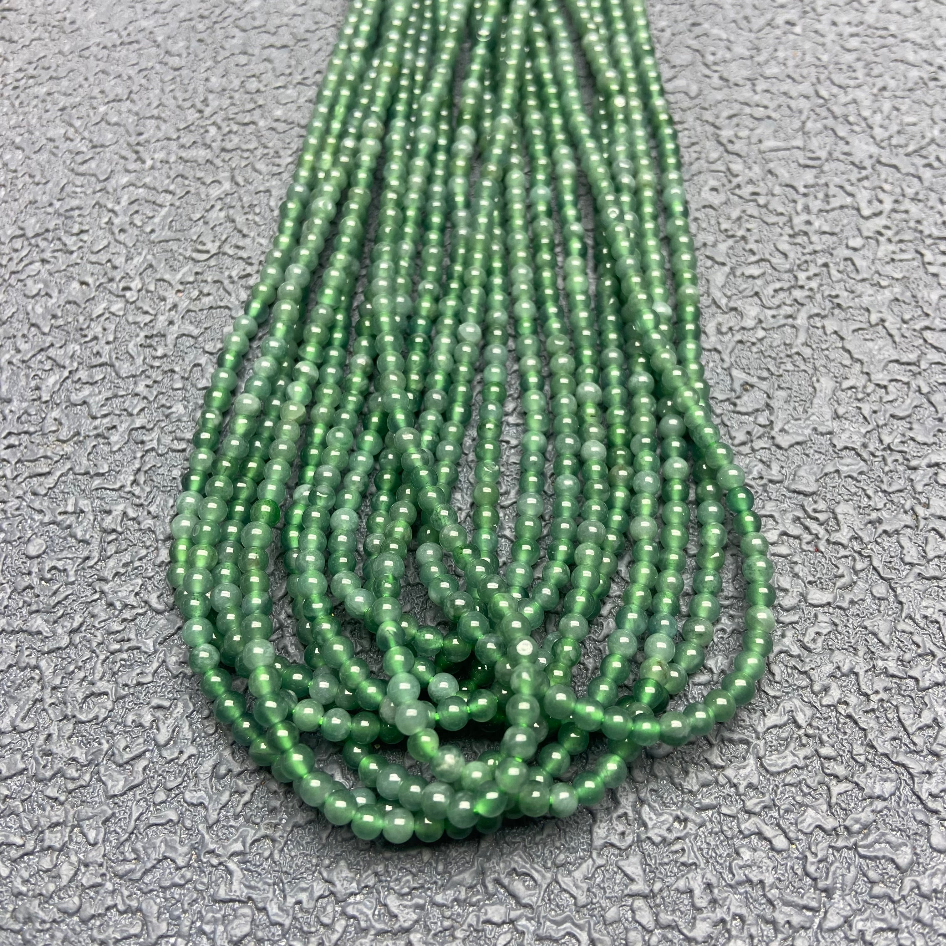 Burmese Jadeite Round Bead Necklace – Natural Gemstone Elegance for Daily Wear
