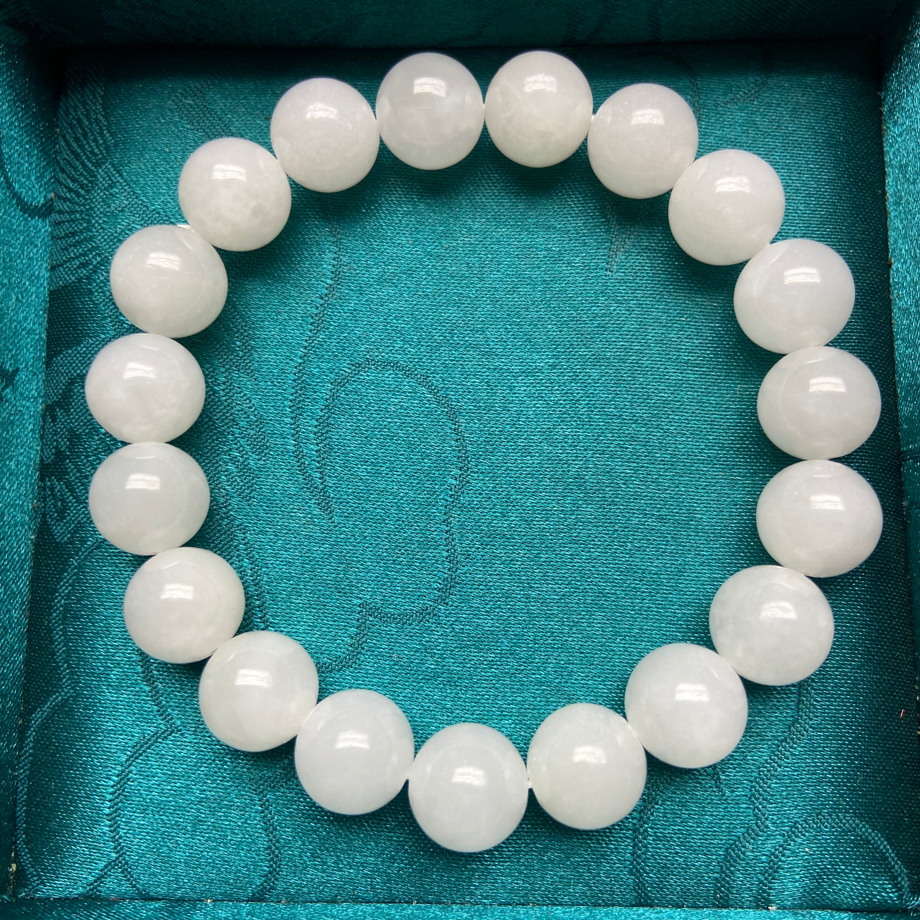 Cool Summer Vibe – Natural White Jade Bracelet, Elegant Beauty Honed by Time, Warm & Smooth Texture, Inherent Calm Temperament, Interpreting Oriental Aesthetics