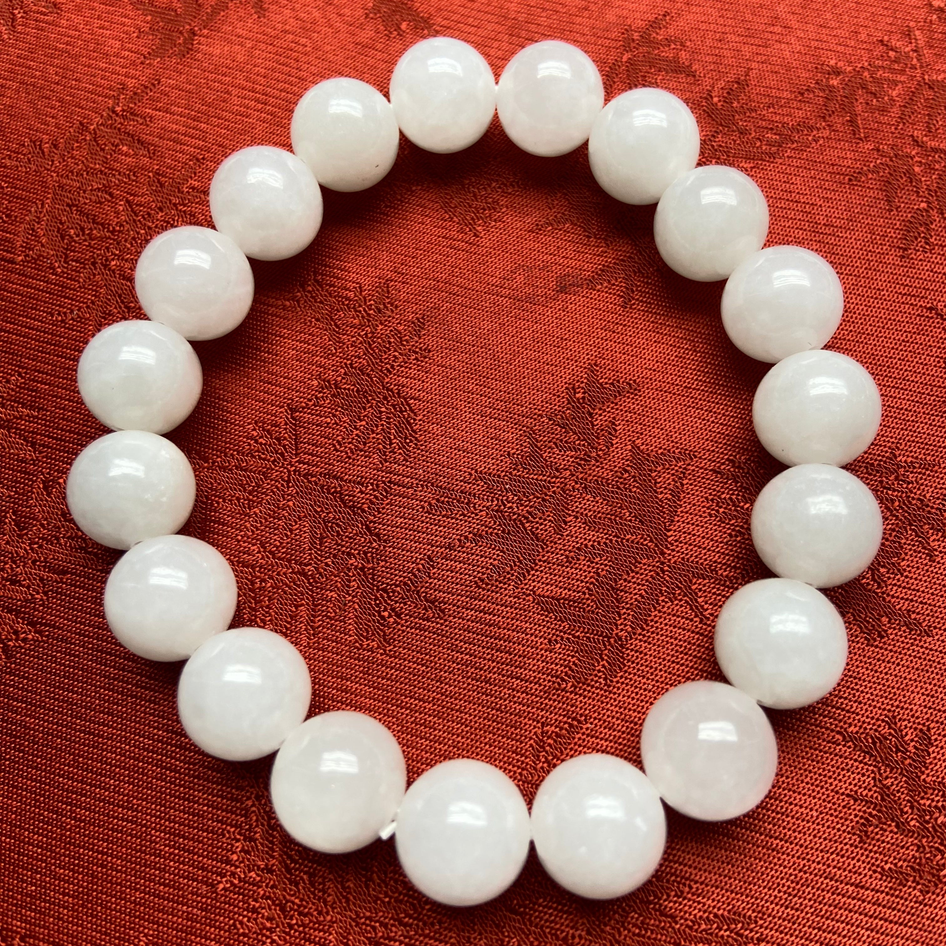 Cool Summer Vibe – Natural White Jade Bracelet, Elegant Beauty Honed by Time, Warm & Smooth Texture, Inherent Calm Temperament, Interpreting Oriental Aesthetics