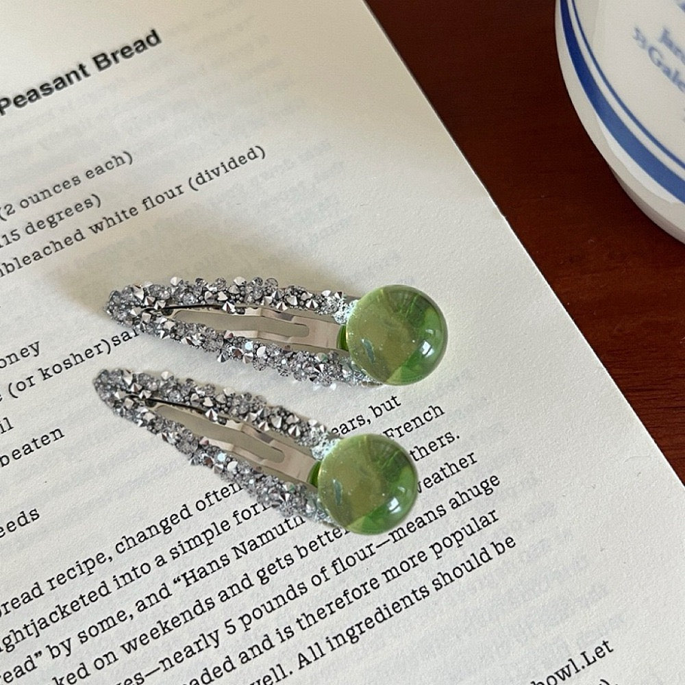 Sparkling Hair Clips: Wearable Art for Your Hair.